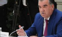 Таджикам предложат снять ограничения президентства Рахмона