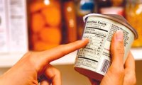 Те, кто читают этикетки продуктов перед покупкой, весят меньше 