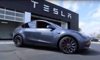 Tesla начала поставки собираемого в Китае кроссовера Model Y