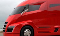 Tesla начинает испытания беспилотных электрических грузовиков