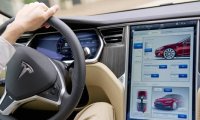 Tesla отзовет 36126 автомобилей Model S и X в Китае из-за неисправности сенсорного экрана