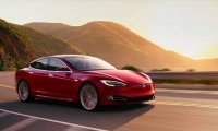 Tesla снизила целевой показатель по поставкам автомобилей на этот год, однако отметила, что спрос остается высоким