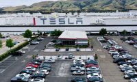 Tesla собирается снизить цены на автомобили в Северной Америке и Китае