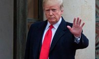 Поссорились Трамп с Китаем, а упал рубль