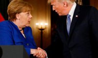 Трамп требует от Меркель нарастить расходы по линии НАТО