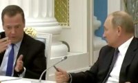 У Путина проблемы со здоровьем?: соцсети поставили президенту диагноз