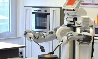 Ученые научили робота печь блинчики, используя инструкцию
