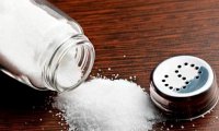 Ученые рассказали о последствиях злоупотребления солью