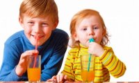 Ученые шокировали родителей заявлением о том, что детям нельзя пить соки