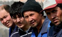 В 2015 РФ примет 126 тысяч мигрантов