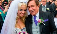 В Австрии 81-летний миллиардер женился на модели Playboy 