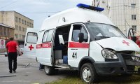 В Екатеринбурге автоледи на ВАЗ-2112 протаранила «скорую» с пациентом