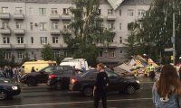 В Казани, при обрушении кровли на остановку, пострадали девять человек 