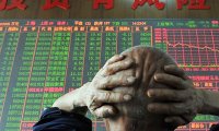 В Китае снова рухнули фондовые индексы