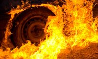 В Крыму после ДТП заживо сгорел водитель иномарки