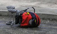 В Москве автомобиль сбил на тротуаре детскую коляску с младенцем‍