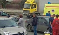 В Новосибирске на Ленинском рынке в машине застрелили мужчину