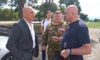 «В отсутствии патриотизма виновата власть»: Герой России Андрей Богатов пообщался с военными Майкопа и Краснодара