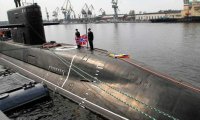 В Петербурге спустили на воду третью подлодку проекта "Варшавянка"