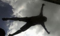 В Сестрорецке детдомовец упал с высоты‍