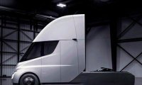 В сети появилось первое видео с разгоном электрогрузовика Tesla Semi‍