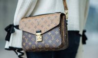 В Шанхае задержаны подозреваемые в производстве поддельных сумок Louis Vuitton