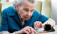 Власти придумали новый способ отобрать деньги у российских пенсионеров