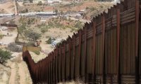 Власти Техаса намерены построить стену на границе с Мексикой