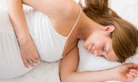 Врачи-гомеопаты рекомендуют беременным бороться с бессонницей, начиная с самого утра