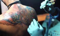 Врачи предупредили о негативных последствиях татуировок