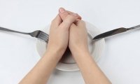Врачи рекомендуют отказаться от трехразового питания
