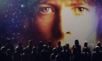 Хит Дэвида Боуи исполнили 1000 музыкантов