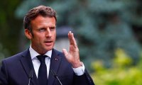 Эмманюэль Макрон немного восстановил рейтинг среди населения