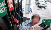 Заморозка мимо: цены на бензин снова пошли вверх