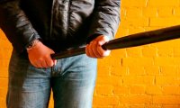 Житель Якутии до смерти забил знакомого бейсбольной битой
