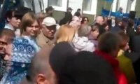Жители Кургана устроили драку ради подарков от ЛДПР
