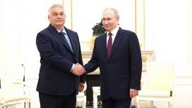 На саммите ШОС в Астане Путин встретился с главами шести стран, а сегодня принял в Москве Виктора Орбана