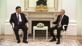 Владимир Путин встретил Си Цзиньпина как друга. В Москве проходят российско-китайские переговоры