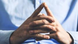 Сила в движении: как простые жесты рук делают вас убедительнее