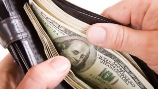 Ахметов и другие украинские олигархи продолжают разоряться