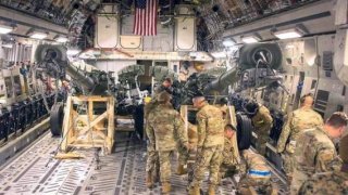 «Бизнес на крови»: как американский ВПК зарабатывает на «умной инвестиции» Байдена в военный конфликт на Украине