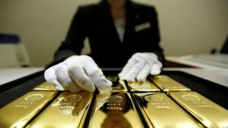 Центробанки охотятся за золотом