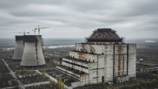 Чернобыльская АЭС временно обесточена из-за сбоя в энергосистеме Украины