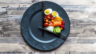 Интервальное голодание подходит не всем. Вот почему