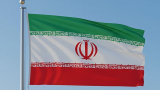 Иран нанес удар новой сверхтяжелой ракетой по базам США