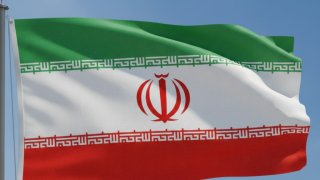 Иран применил сверхтяжёлую ракету с двухтонной боеголовкой