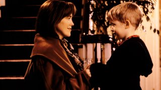 Маколей Калкин прощается с Кэтрин О’Хара. Трогательное послание экранной матери