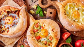 Мамия Джоджуа привез новые легенды Грузии в «Казбек»