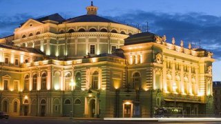 Мариинке - 240 лет! И все это время театр остается одним из самых популярных в России и за рубежом