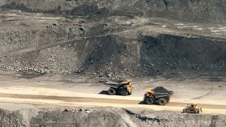 Недра с барского плеча